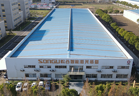 Flexible Intelligent Manufacturing, Premium Choice! SF Series 3D Five-Axis Fiber Laser Cutting Machi